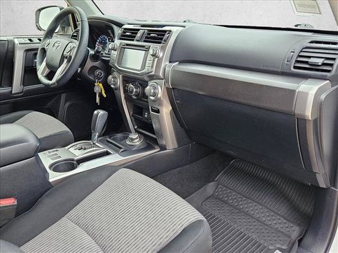 Used 2019 Toyota 4Runner SR5 AWD/4WD image 22