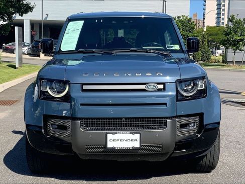Used 2021 Land Rover Defender 110 X-Dynamic HSE AWD/4WD image 2