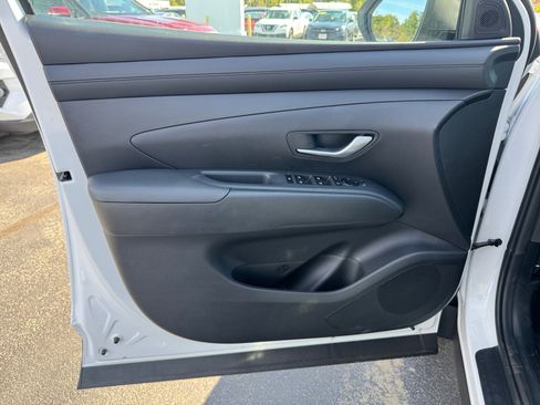 New 2025 Hyundai Tucson SE image 24