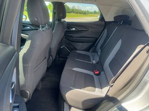 Used 2023 Chevrolet TrailBlazer LT w/ Convenience Package AWD/4WD image 16