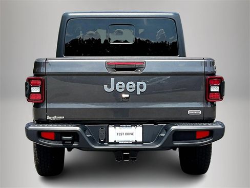 Used 2021 Jeep Gladiator Overland image 6