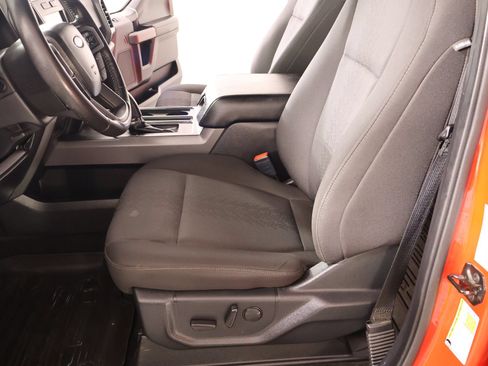 Used 2019 Ford F150 XLT w/ Equipment Group 302A Luxury AWD/4WD image 13