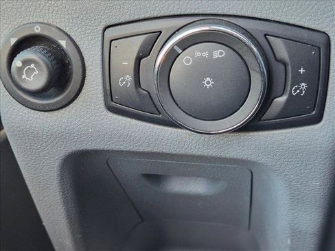 Used 2019 Ford Transit 150 130 Low Roof RWD image 14