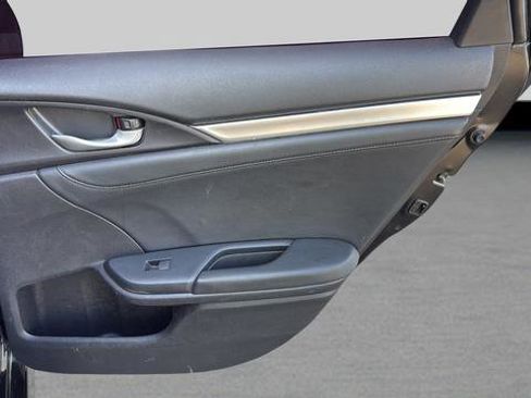 Used 2016 Honda Civic Touring image 26