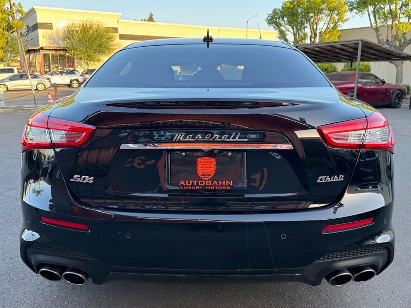 Used 2018 Maserati Ghibli S GranSport Q4 AWD/4WD image 13