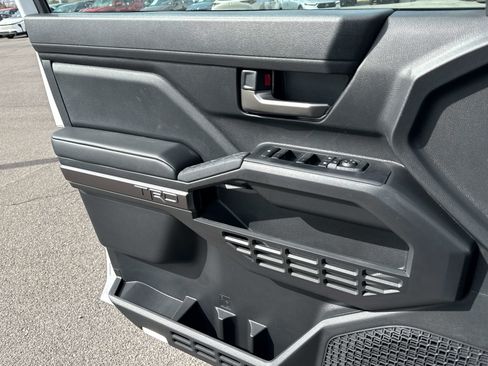 New 2026 Toyota Tacoma TRD Off-Road w/ TRD Off Road Premium Package image 9