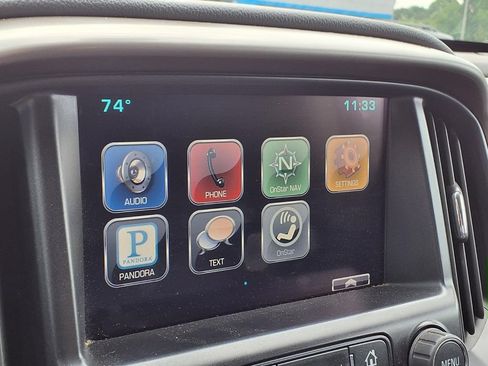 Used 2015 Chevrolet Colorado Z71 AWD/4WD image 17