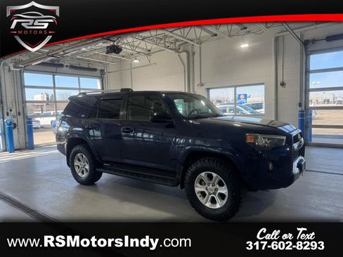 Used 2019 Toyota 4Runner SR5 image 1