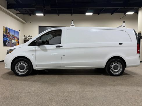 Used 2021 Mercedes-Benz Metris image 8