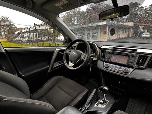 Used 2015 Toyota RAV4 XLE image 26