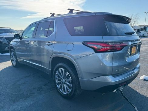 Used 2023 Chevrolet Traverse Premier image 5