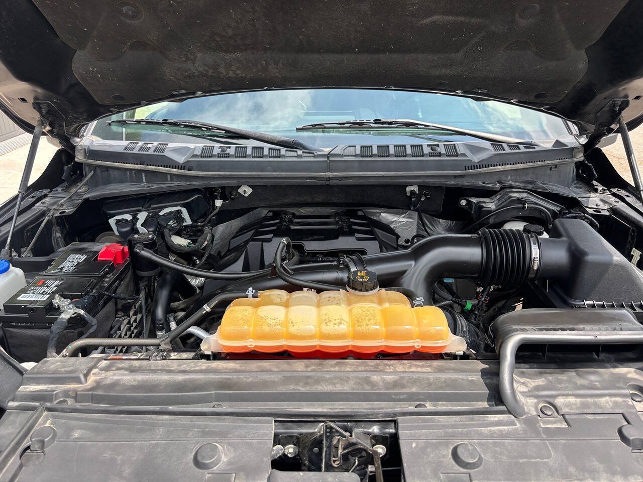 Used 2018 Ford F150 XLT w/ Equipment Group 302A Luxury AWD/4WD image 29
