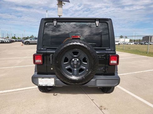 Used 2024 Jeep Wrangler Sport image 6