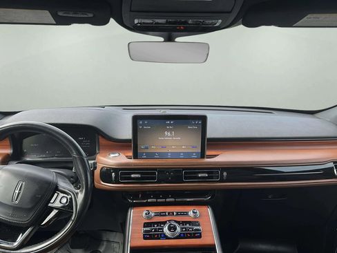 Used 2020 Lincoln Aviator Reserve w/ Equipment Group 202A AWD/4WD image 23