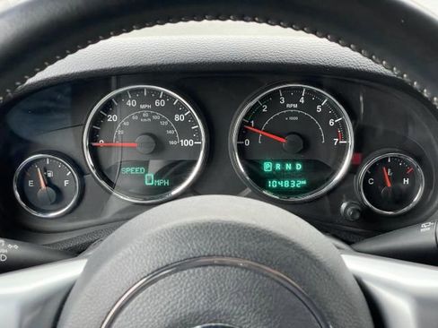 Used 2017 Jeep Wrangler Unlimited Sport image 20