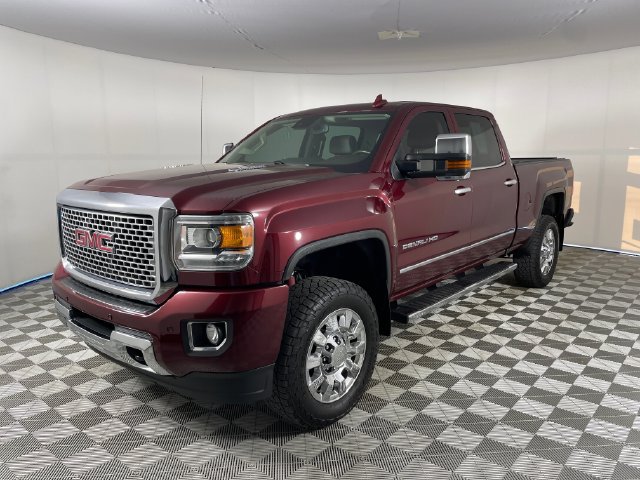 Used 2016 GMC Sierra 2500 Denali w/ Duramax Plus Package AWD/4WD image 1