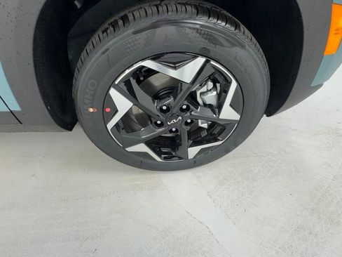 New 2026 Kia Seltos S AWD/4WD image 9