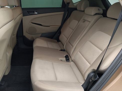 Used 2016 Hyundai Tucson SE FWD image 18