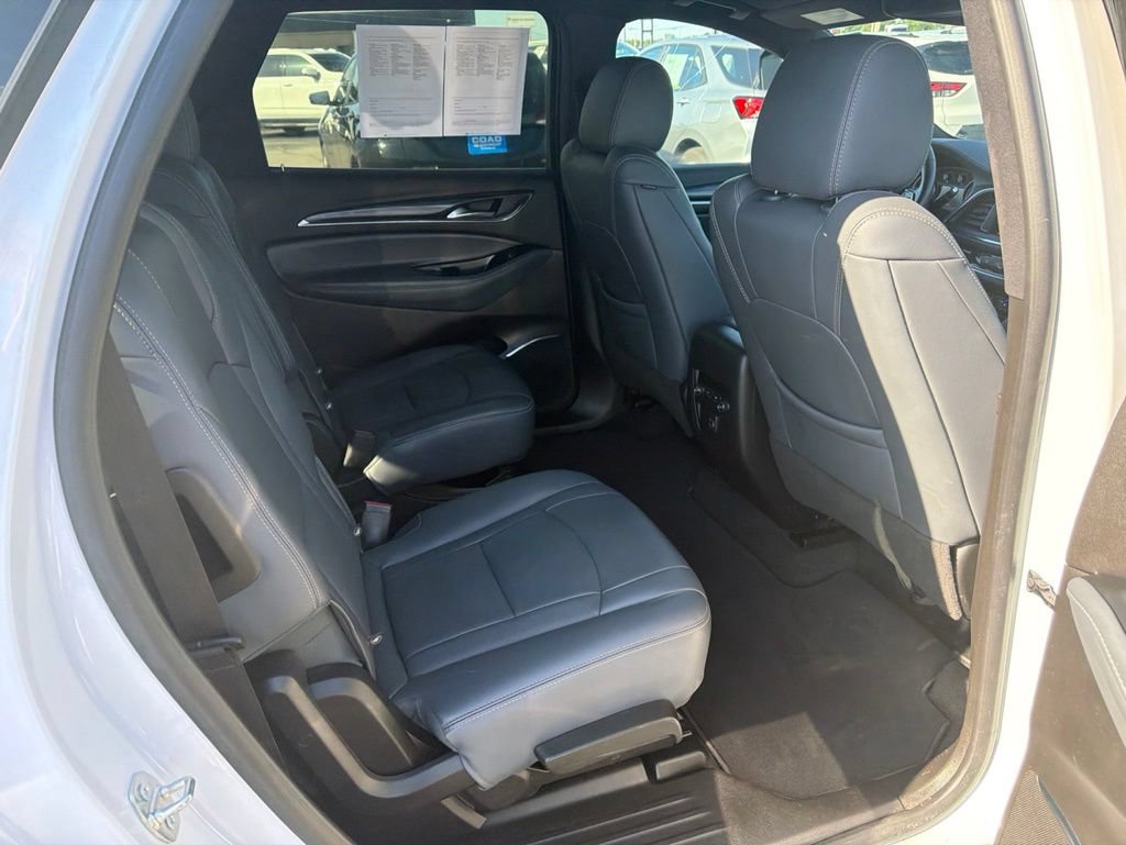 Used 2023 Buick Enclave Essence w/ Sport Touring Edition FWD image 10