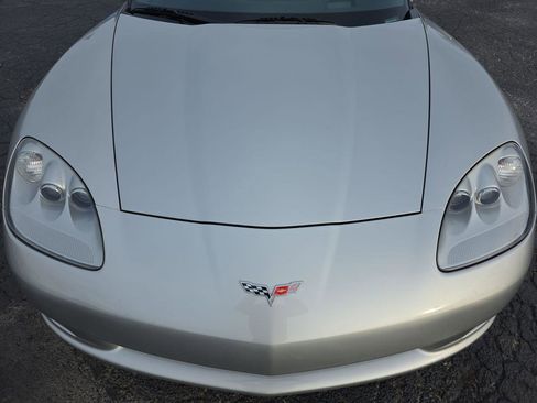Used 2005 Chevrolet Corvette Convertible w/ Preferred Equipment Group image 29
