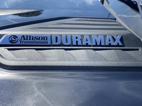 Used 2022 Chevrolet Silverado 2500 High Country w/ LPO, Hitch Package image 13