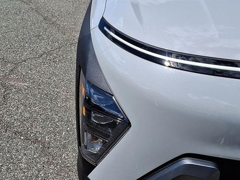 Certified 2024 Hyundai Kona SE AWD/4WD image 27