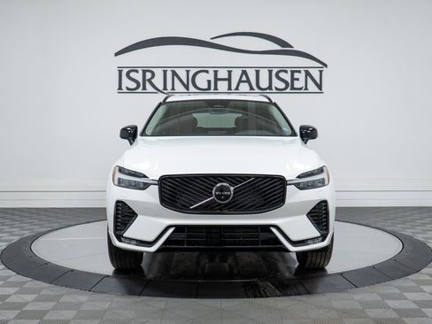 New 2026 Volvo XC60 B5 Core w/ Climate Package AWD/4WD image 2