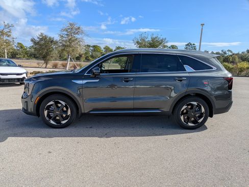 New 2026 Kia Sorento EX image 8