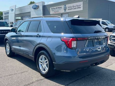 Used 2026 Ford Explorer Active AWD/4WD image 8