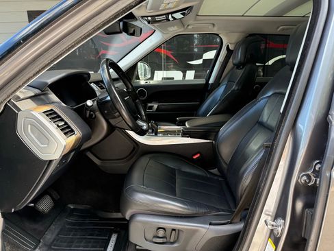 Used 2018 Land Rover Range Rover Sport HSE image 12