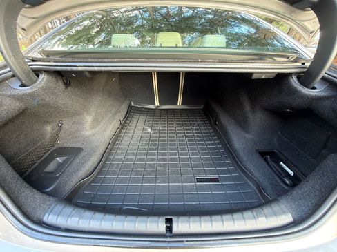 Used 2019 BMW 530i w/ Executive Package image 17