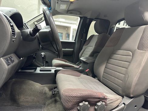 Used 2012 Nissan Frontier PRO-4X image 15