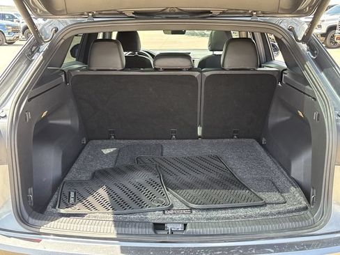 Used 2023 Volkswagen Atlas Cross Sport SE FWD image 29