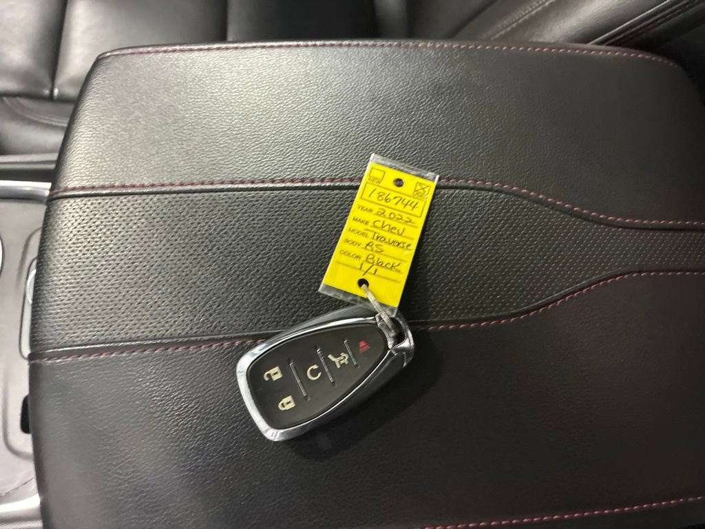 Used 2022 Chevrolet Traverse RS w/ LPO, Floor Liner Package FWD image 19