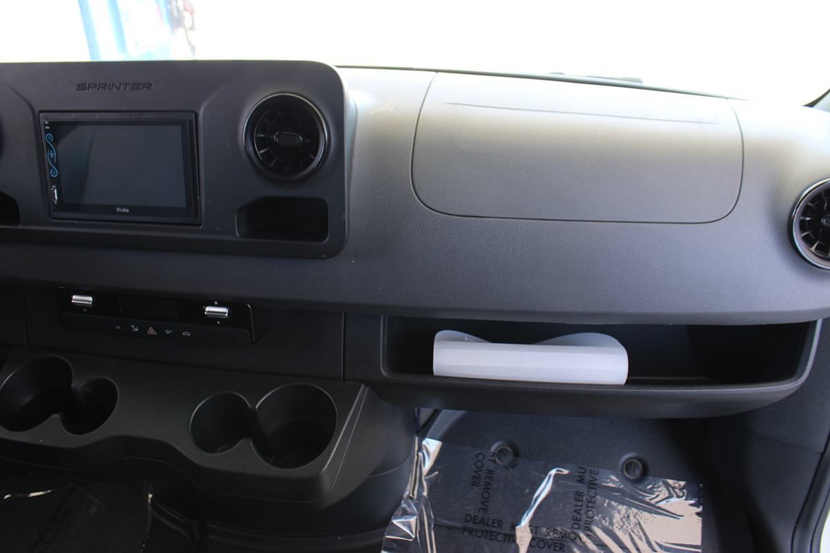 Used 2022 Mercedes-Benz Sprinter 3500 image 10