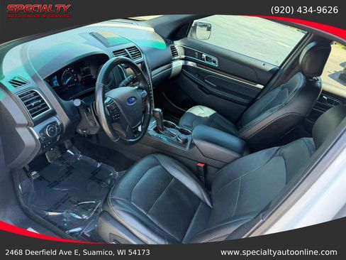 Used 2016 Ford Explorer Limited w/ Equipment Group 301A AWD/4WD image 16