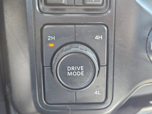 Certified 2025 Ford F350 Lariat AWD/4WD image 30
