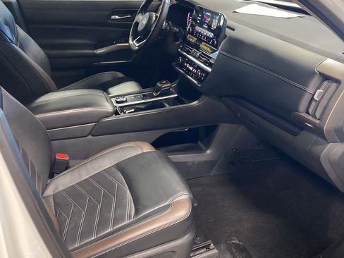 Certified 2024 Nissan Pathfinder Platinum w/ Cargo Package image 35