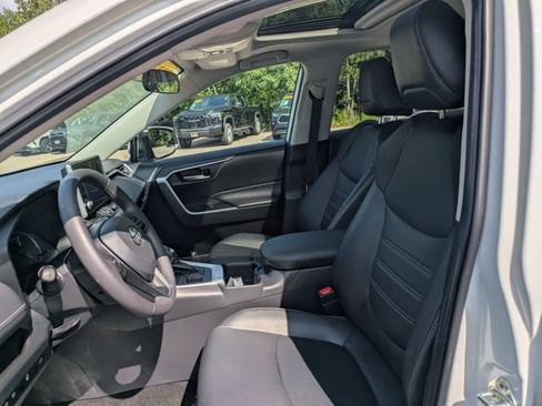 Used 2023 Toyota RAV4 XLE Premium AWD/4WD image 15