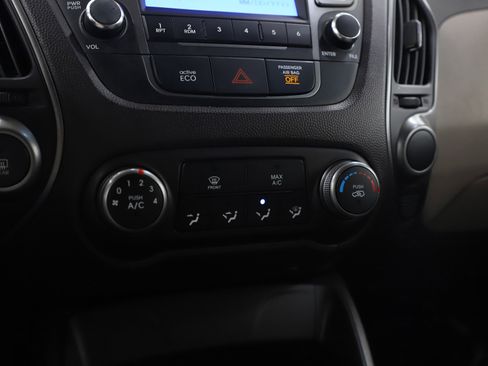 Used 2014 Hyundai Tucson GLS image 21