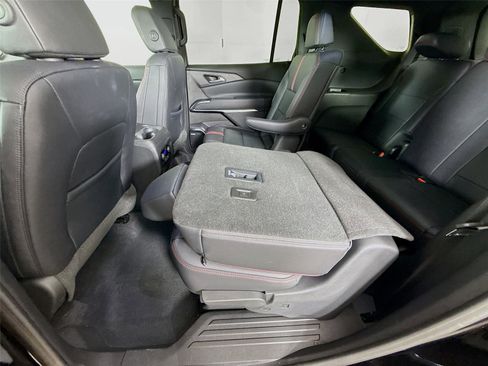 Used 2024 Chevrolet Traverse RS image 23