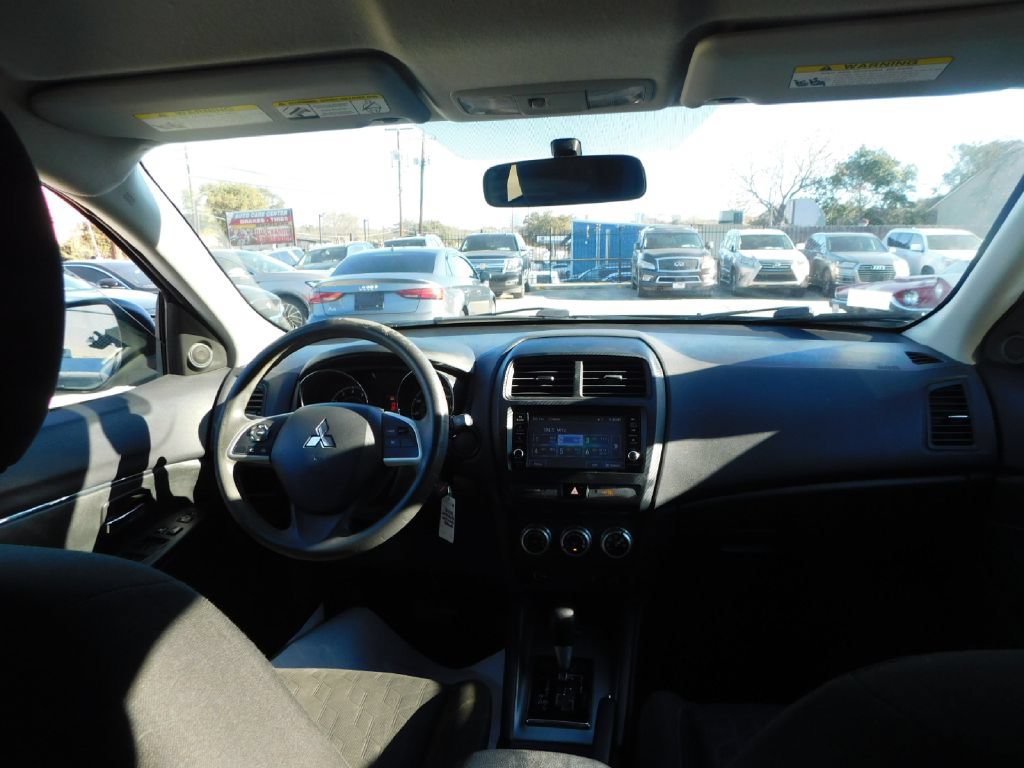 Used 2020 Mitsubishi Outlander Sport ES FWD image 36