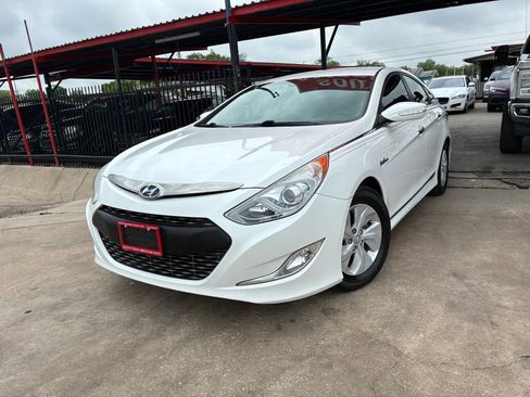 Used 2015 Hyundai Sonata Hybrid FWD image 1
