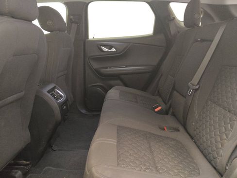 Used 2021 Chevrolet Blazer LT FWD image 18