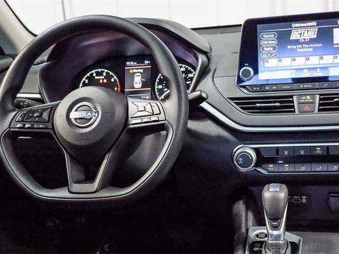 New 2025 Nissan Altima 2.5 S image 16