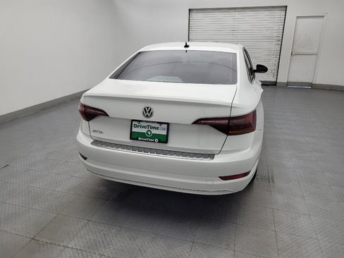 Used 2019 Volkswagen Jetta SE FWD image 7