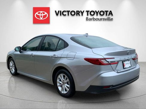 Used 2026 Toyota Camry LE FWD image 3