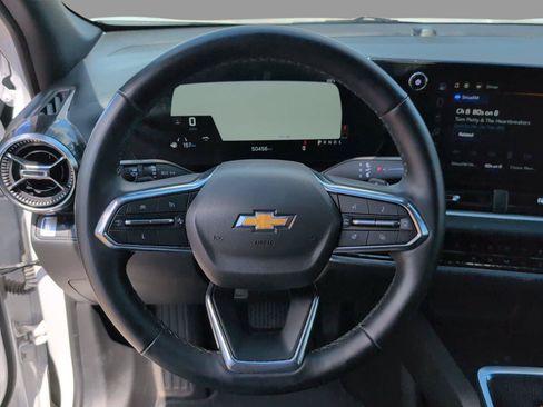 Used 2025 Chevrolet Equinox LT w/ Convenience Package II FWD image 29