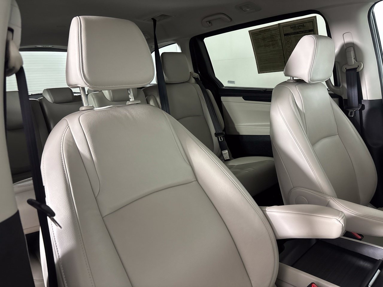 Used 2025 Honda Odyssey EX-L image 31