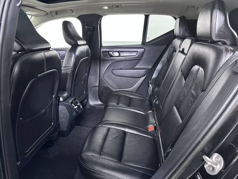 Used 2023 Volvo XC40 B5 Plus AWD/4WD image 26